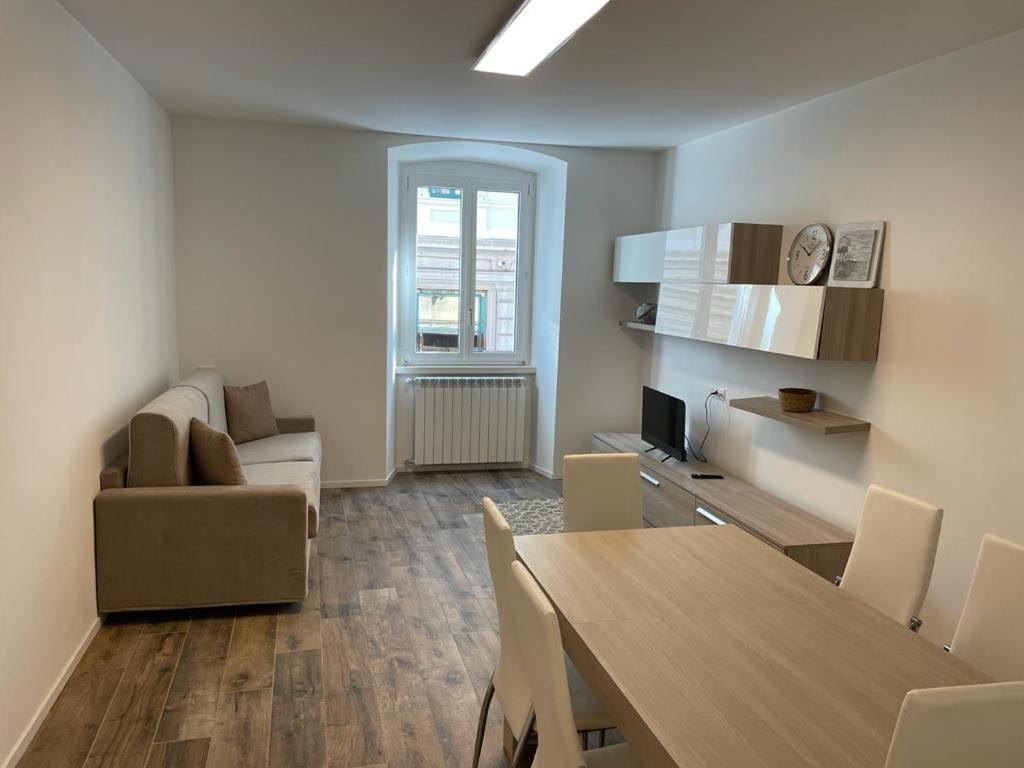 Casa Vacanze Ginevra 1 Trieste Dış mekan fotoğraf